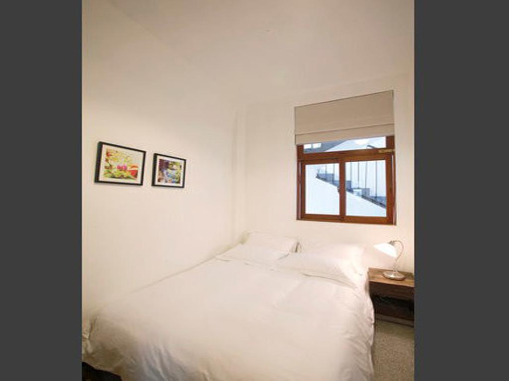 Shanghai Lane Room photo